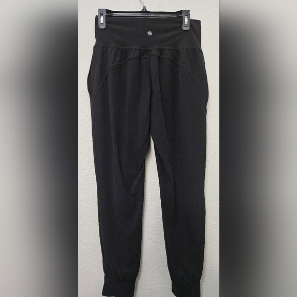 Athleta Medium High Rise Black Salutation Jogger Pants Athletic Pilates Yoga - Picture 10 of 10